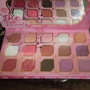 Kevin and Coco The Beauty Eyeshadow Palette